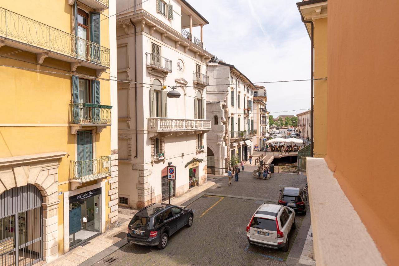 Domus Verona - Elegante Residenza Con Affaccio Su Porta Leoni Buitenkant foto