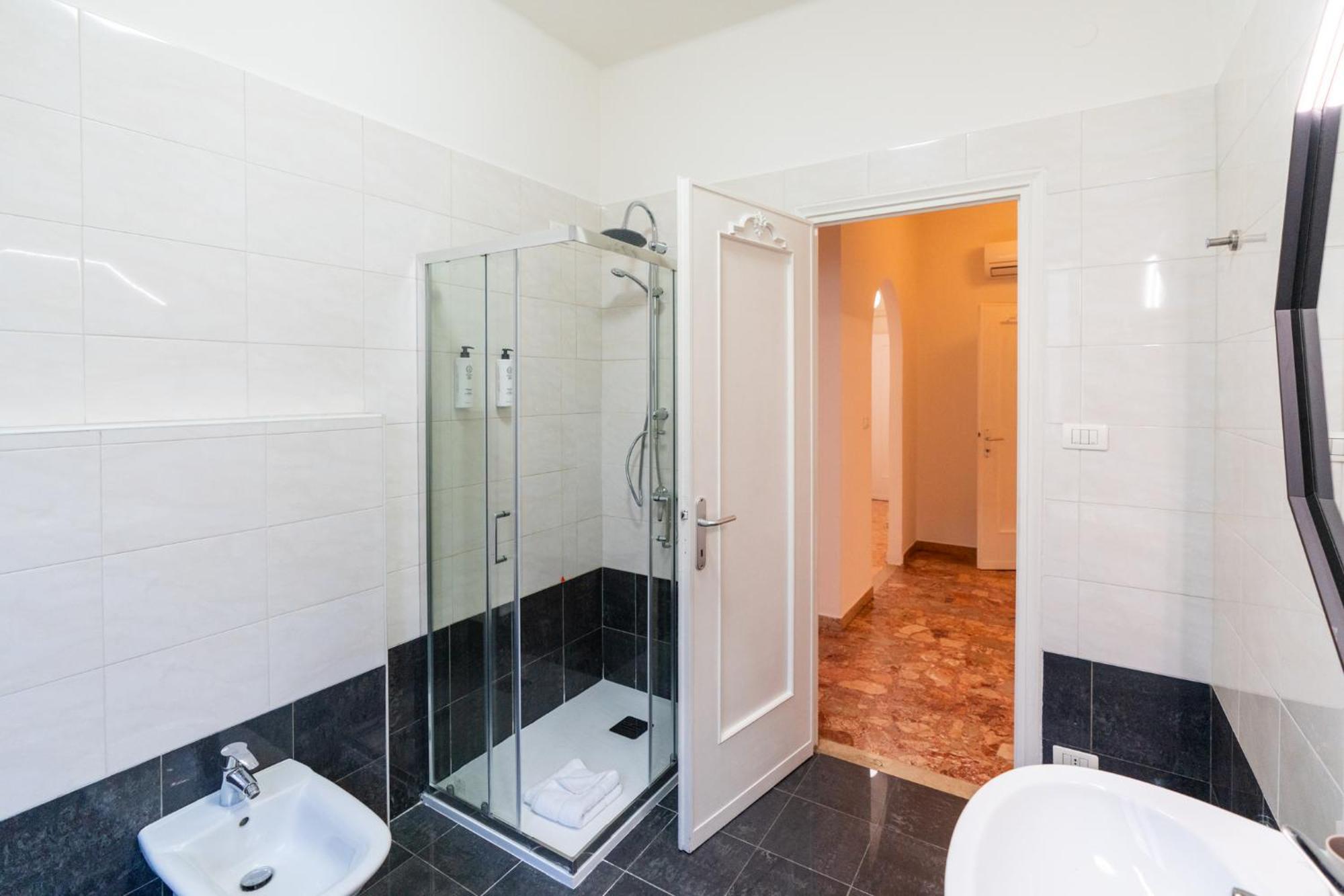 Domus Verona - Elegante Residenza Con Affaccio Su Porta Leoni Kamer foto