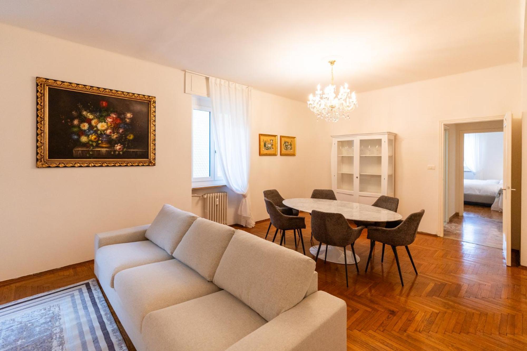 Domus Verona - Elegante Residenza Con Affaccio Su Porta Leoni Kamer foto